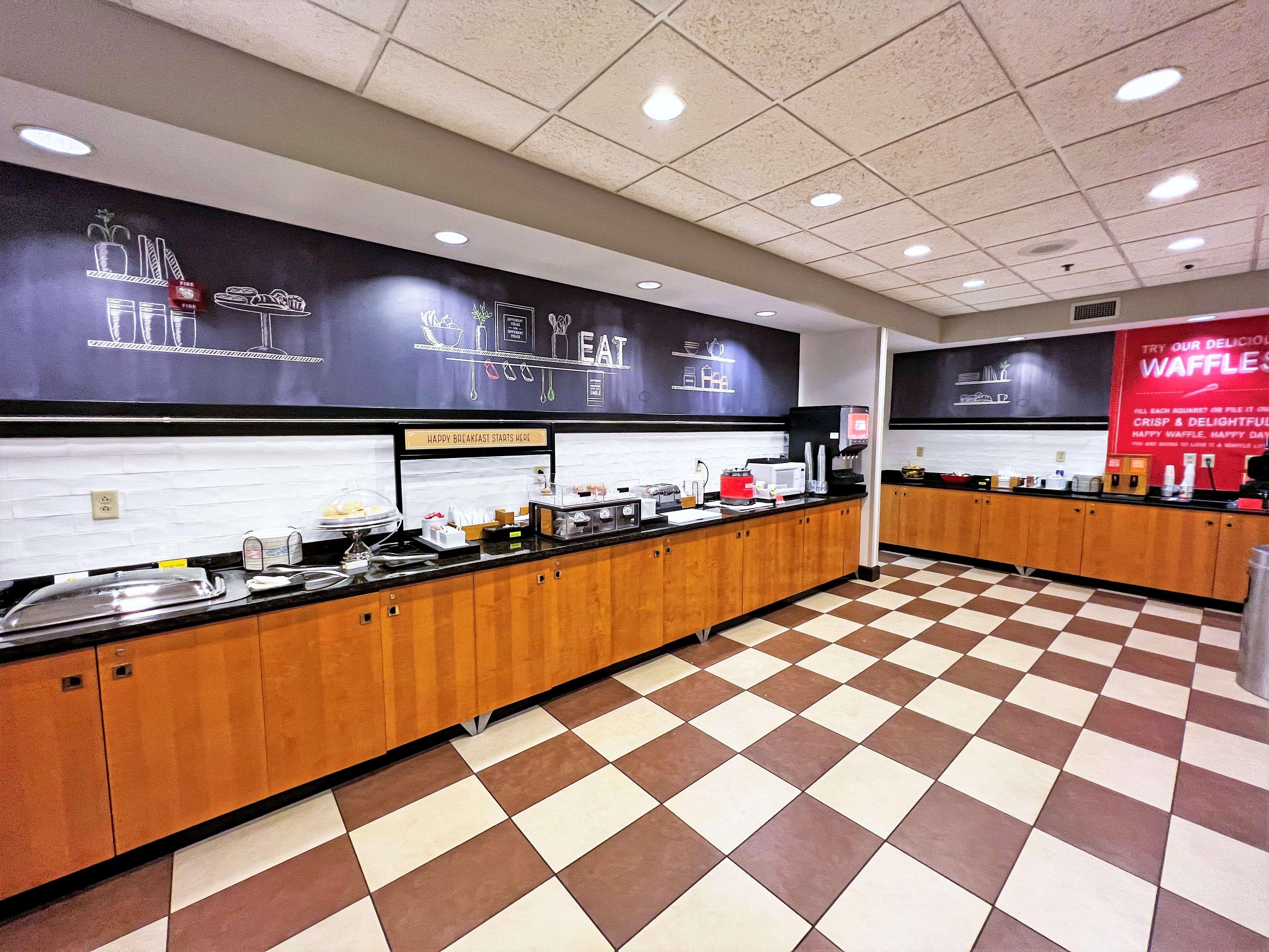 Hampton Inn Norfolk Ngoại thất bức ảnh