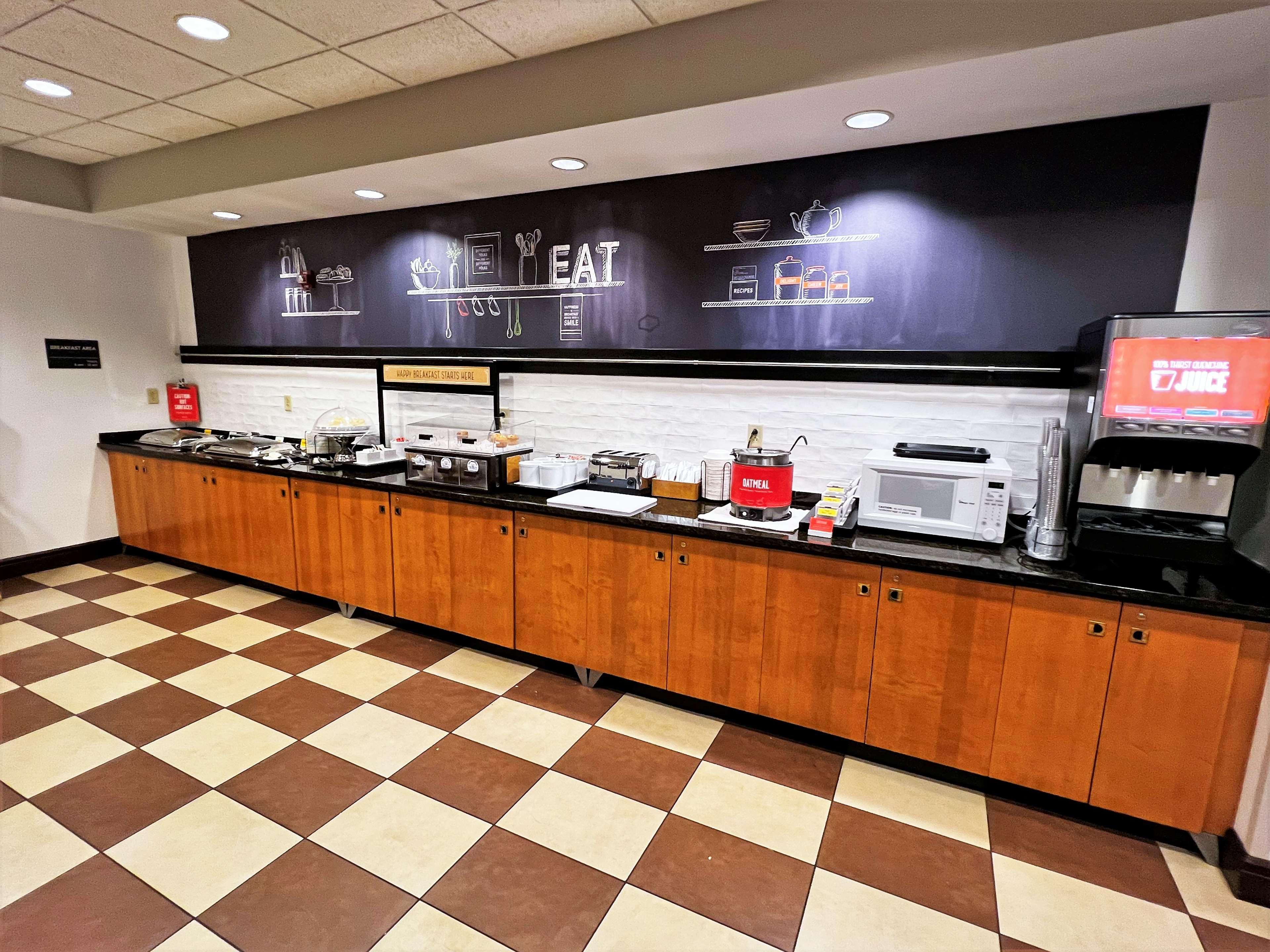 Hampton Inn Norfolk Ngoại thất bức ảnh
