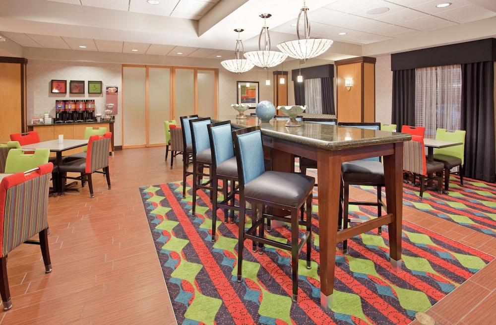 Hampton Inn Norfolk Ngoại thất bức ảnh